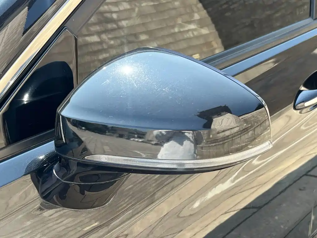 Фото 3 - Hongqi H5