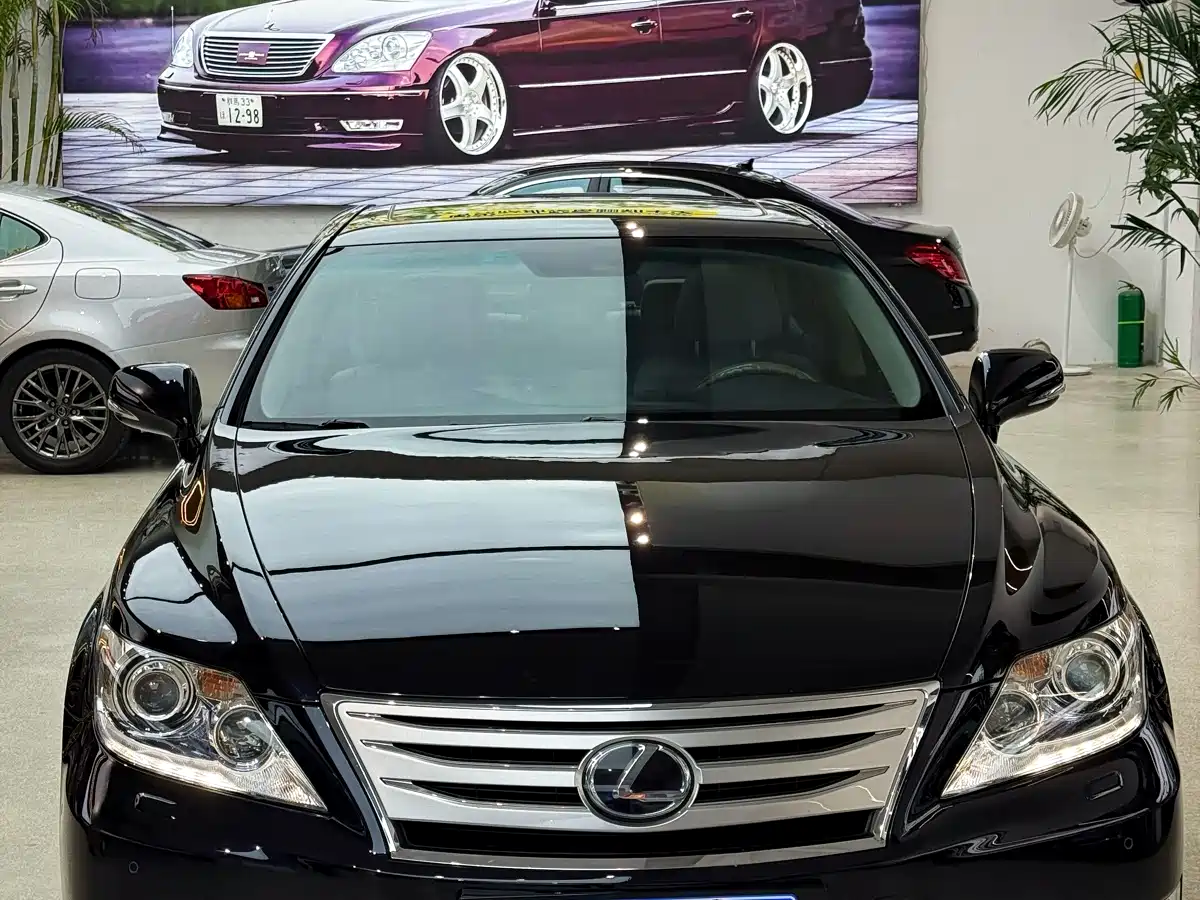 Lexus LS 2013 600hL