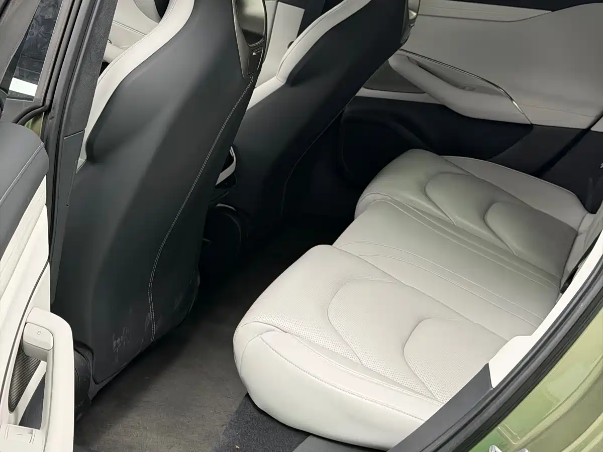 Xiaomi Auto Xiaomi SU7 2024 AWD Extended Range Advanced Smart Driving Max Edition фото 13