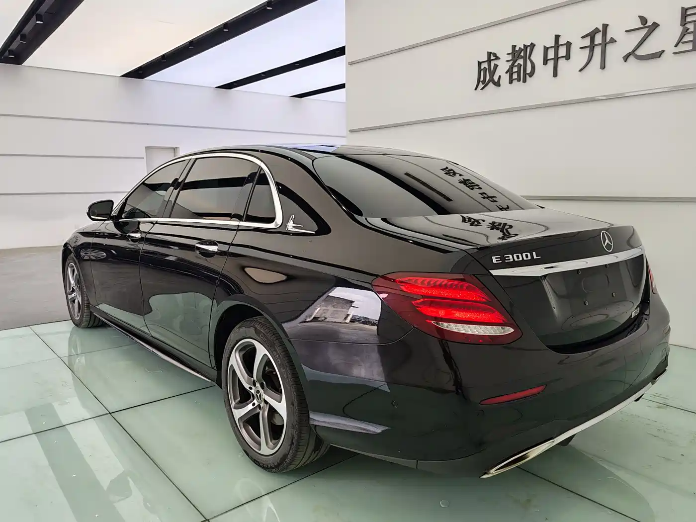 Mercedes-Benz E-Class 2019 Facelift E 300 L Sport Fashion фото 13