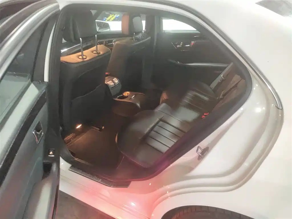 Mercedes-Benz E-Class 2015 Facelift E 200 L Sport фото 17
