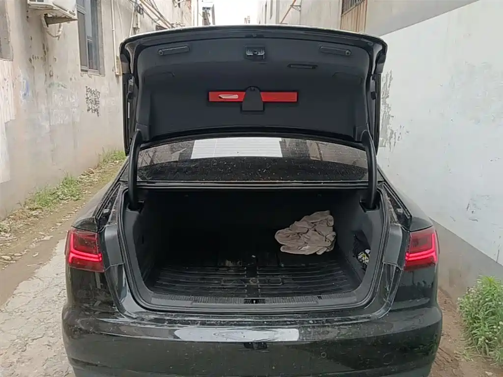 Audi A6L 2018 30th Anniversary 30 FSI Style фото 19