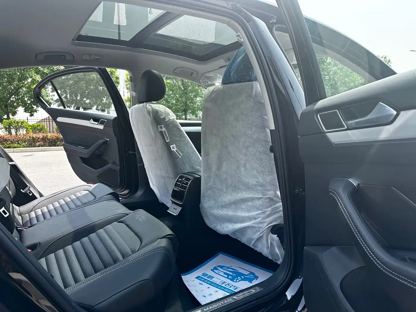 Volkswagen Magotan 2023 2 Million Units Commemorative Edition 280TSI DSG Comfort фото 18