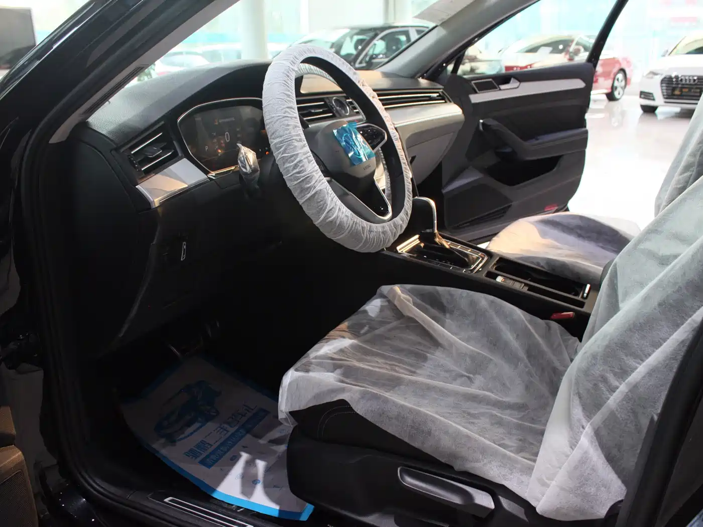 Volkswagen Magotan 2023 2 Million Units Commemorative Edition 280TSI DSG Comfort фото 26