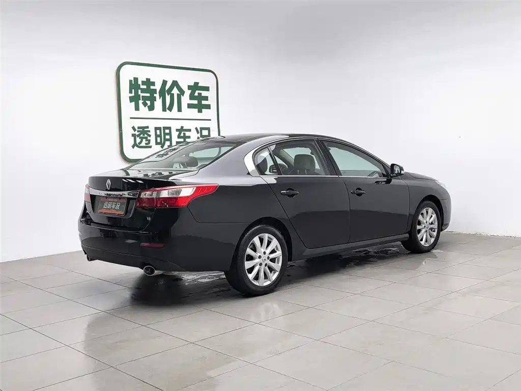 Renault Latitude 2011 2.5L Automatic Flagship Navigation Edition фото 4