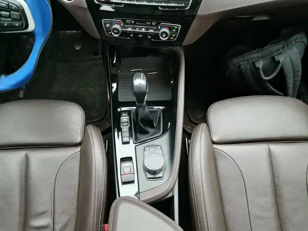 BMW X1 2018 xDrive20Li Luxury Model фото 14