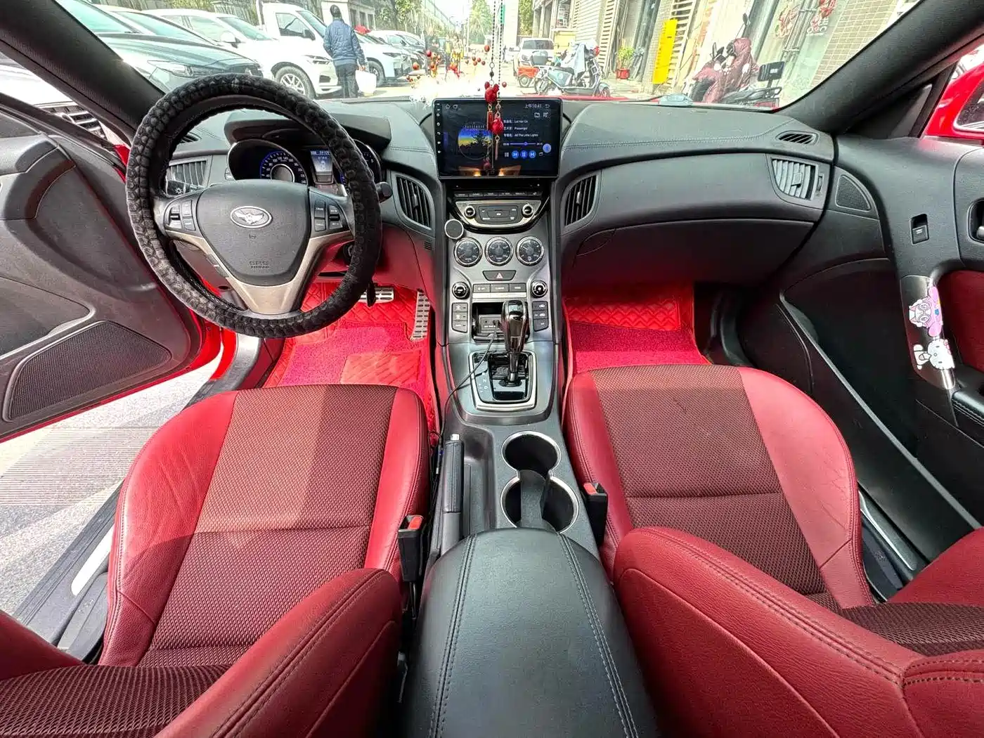 Hyundai Genesis Coupe 2012 2.0T Automatic Elegant Edition фото 9