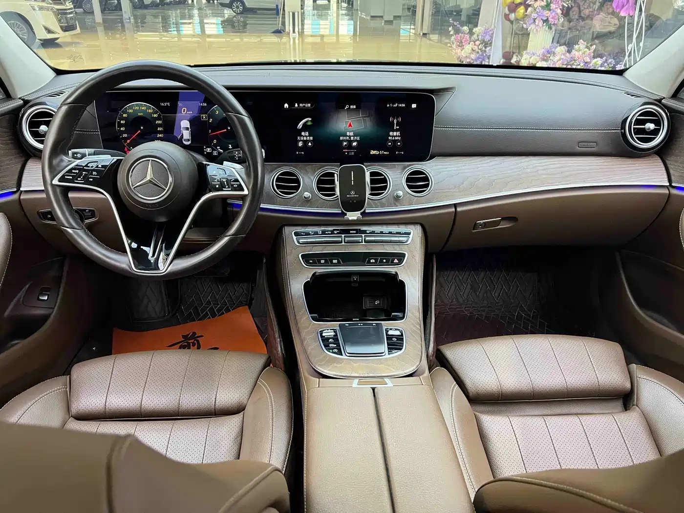 Mercedes-Benz E-Class 2022 E 260 L фото 14