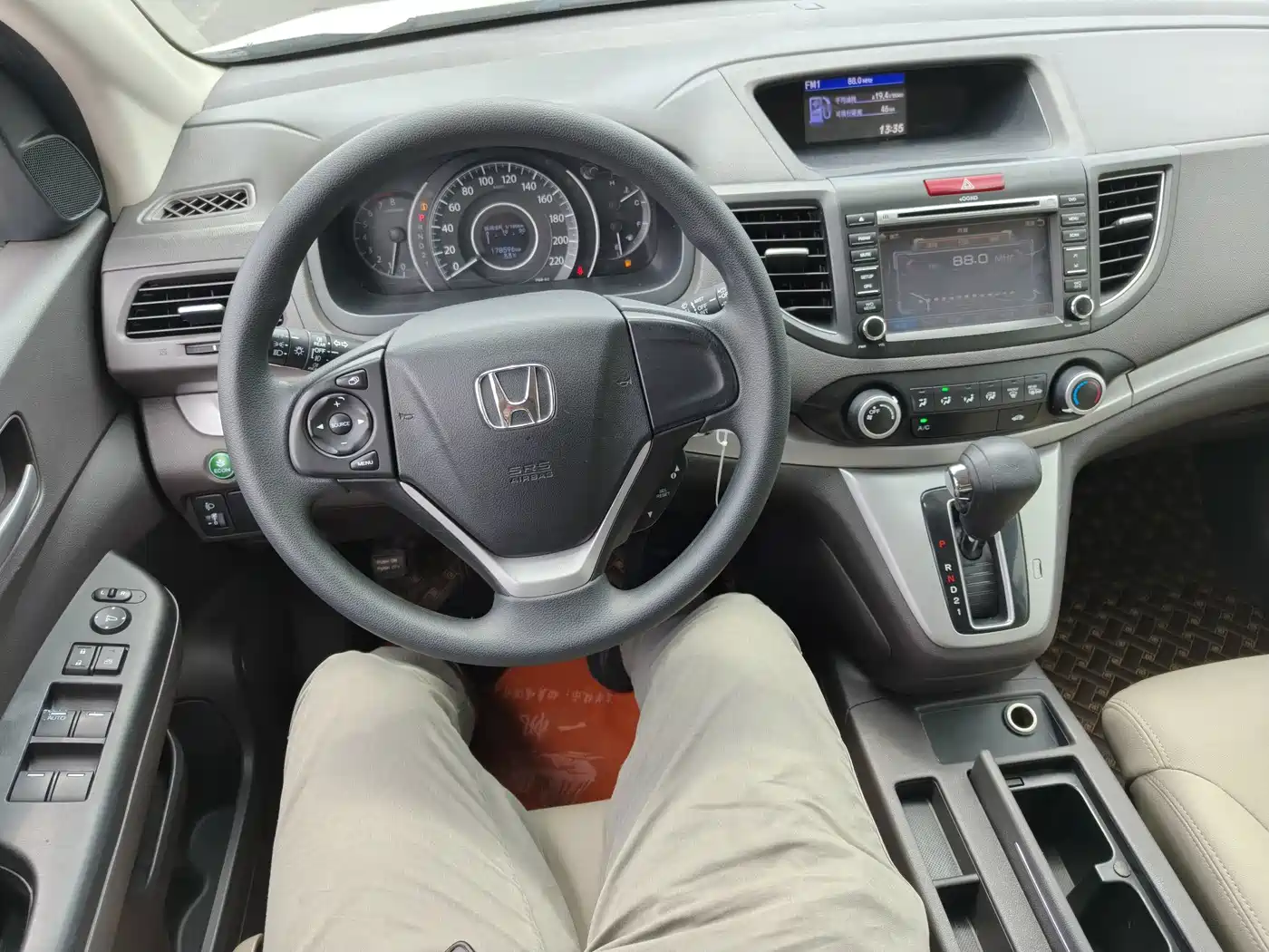Фото 2 - Honda CR-V