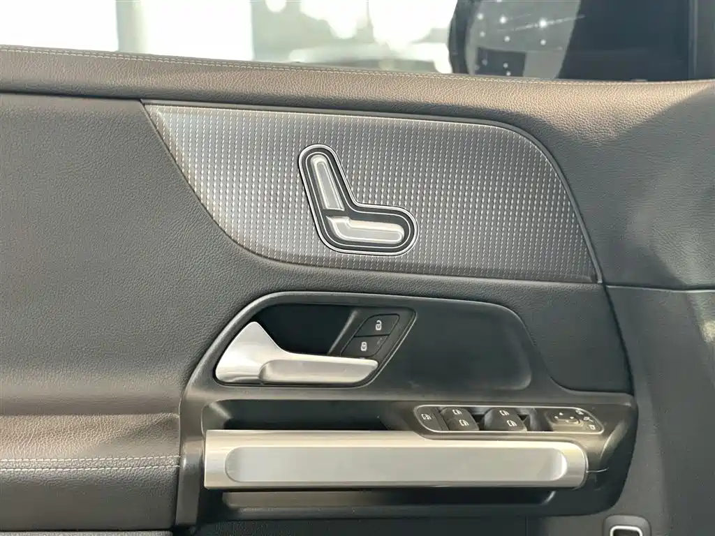 Mercedes-Benz GLB 2021 GLB 200 Dynamic фото 15
