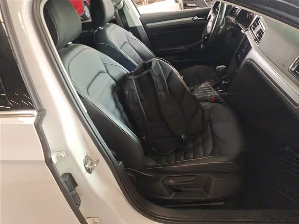 Volkswagen Lamando 2021 Facelift 280TSI DSG Comfort Edition фото 25