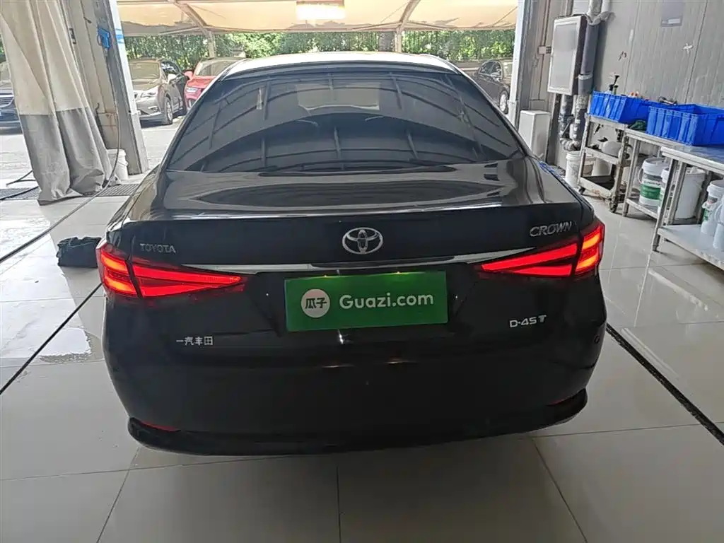 Toyota Crown 2015 2.0T Pioneer фото 6