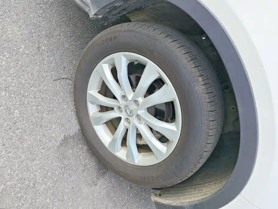 Dongfeng Aeolus Dongfeng Fengshen AX7 2016 2015 2.0L Automatic Smart Ease