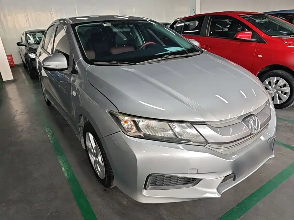 Фото 4 - Honda City