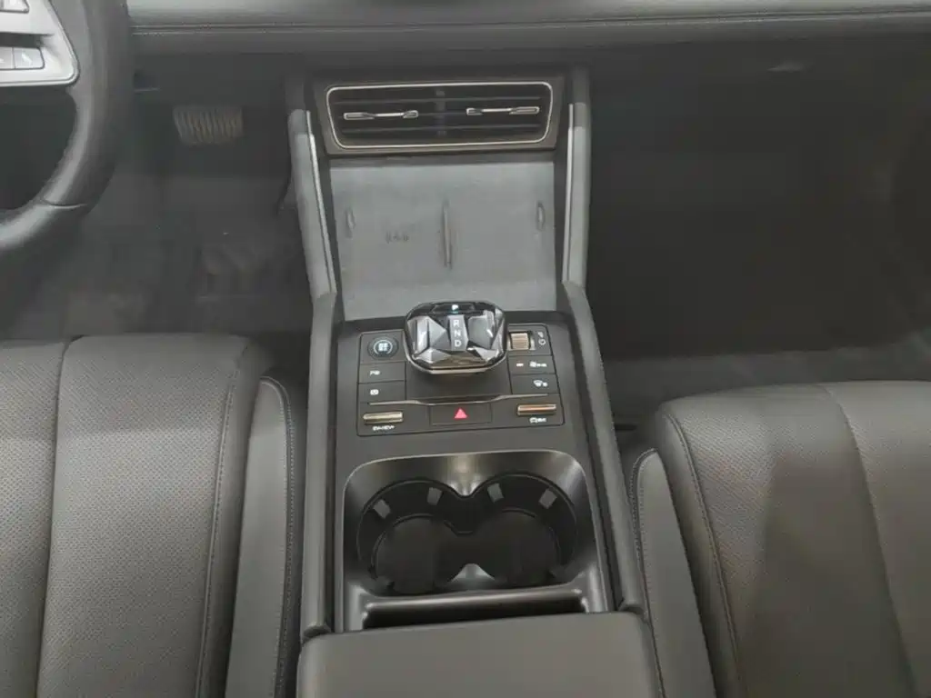 BYD Qin L 2025 2025 DM-i Smart Drive Edition 120KM Surpassing