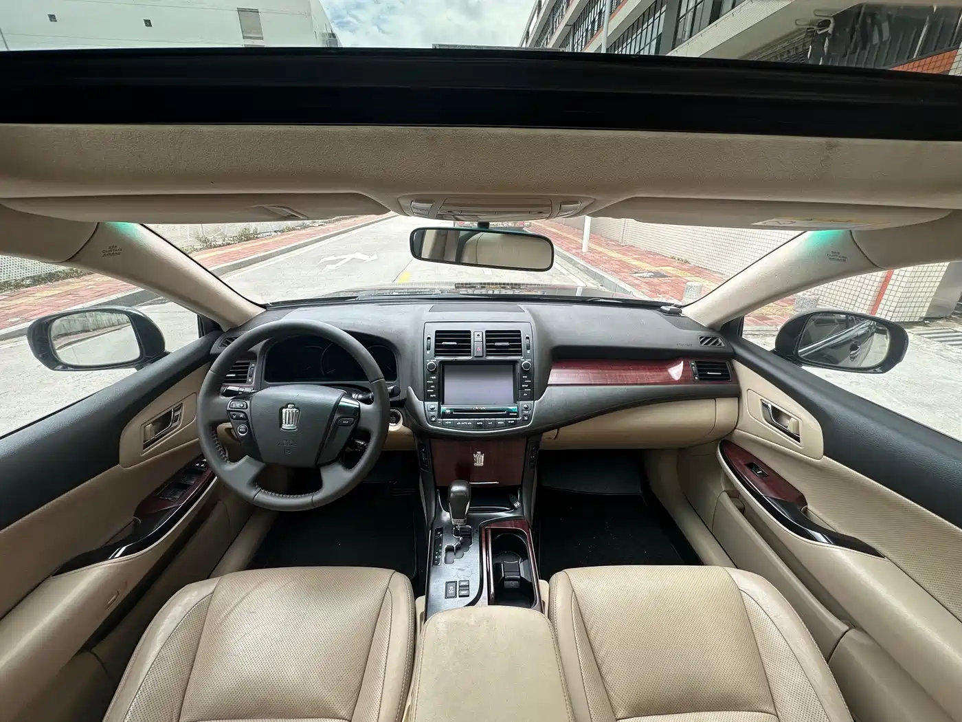 Toyota Crown 2010 2.5L Royal Leather Sunroof Navigation фото 5