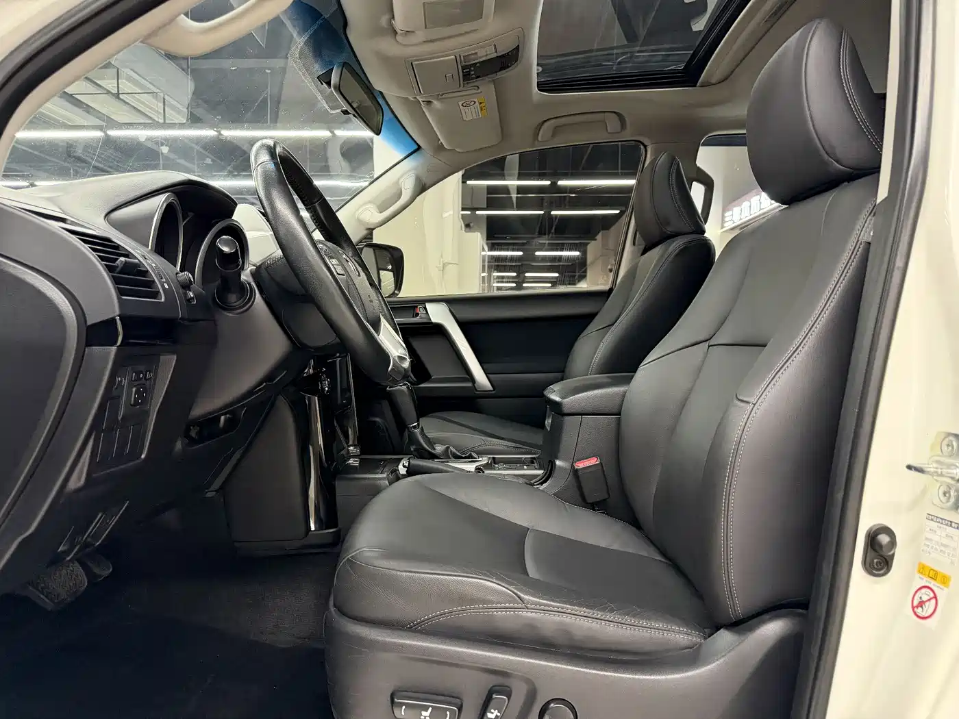 Toyota Prado (Import) 2014 2.7L Automatic Standard Edition фото 13