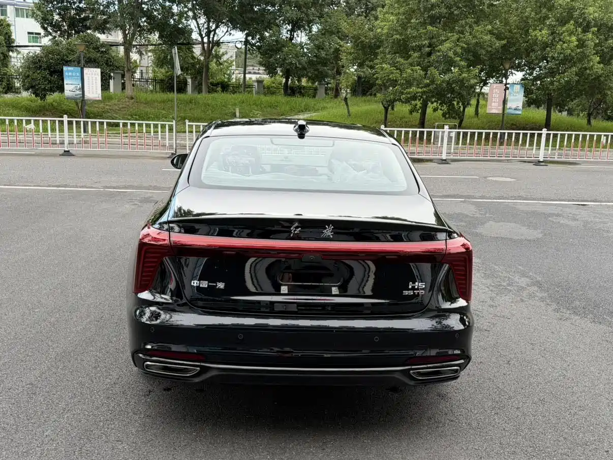 Hongqi H5 2026