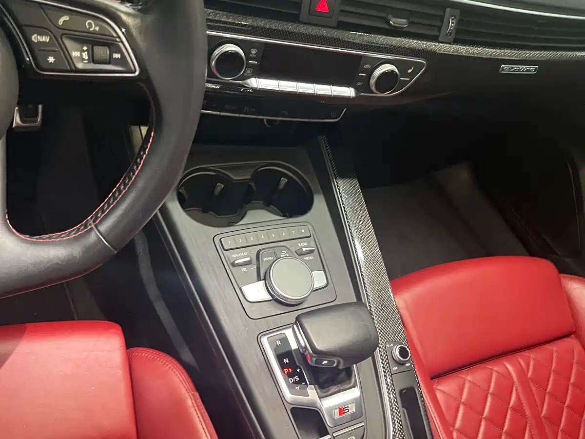 Audi S4 2018 S4 3.0TFSI фото 16