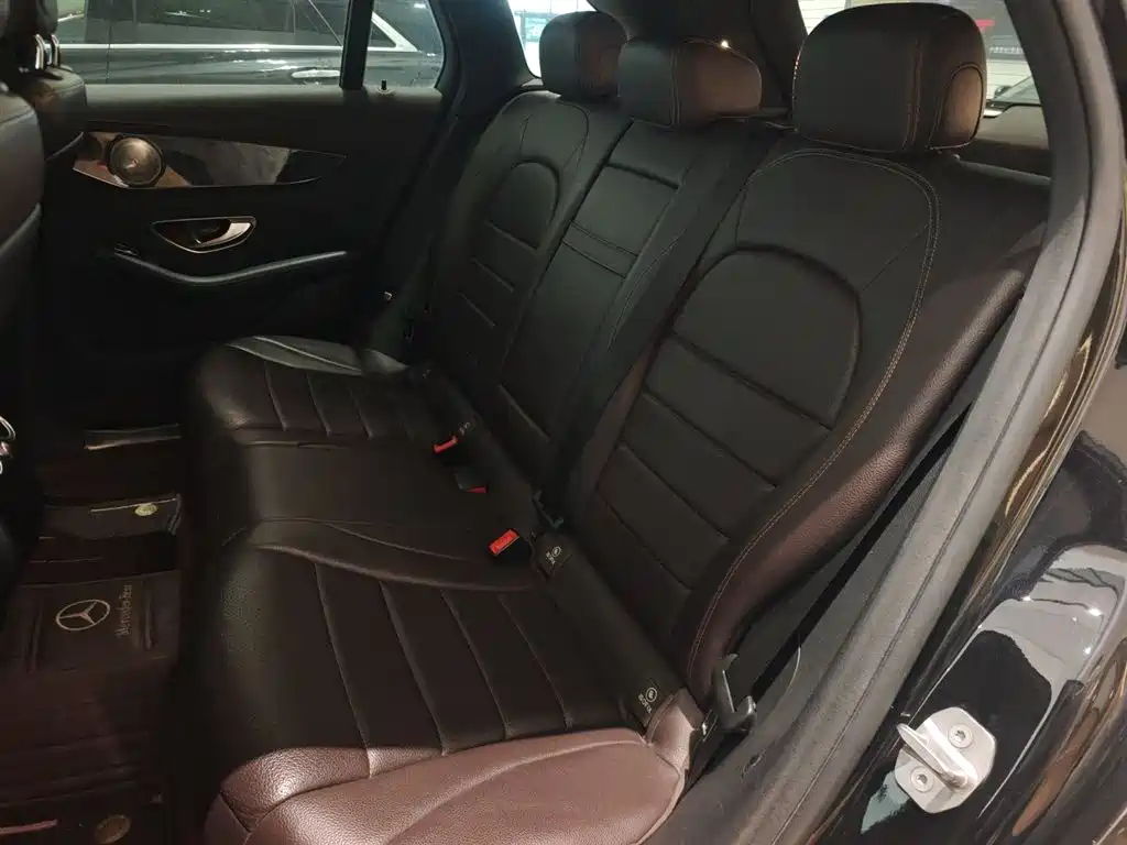 Mercedes-Benz GLC 2018 Facelift GLC 200 4MATIC фото 14