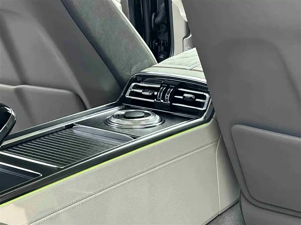 Hongqi H9 2022 3.0T H9+ Excellence Custom Edition фото 13