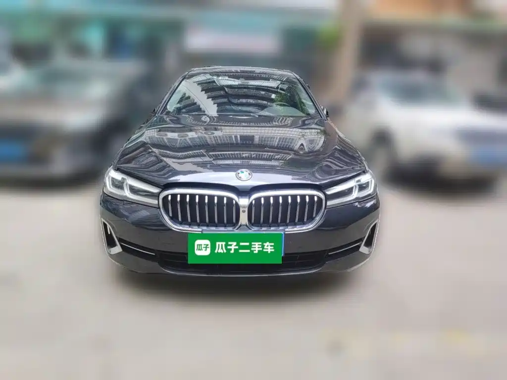 Photo 23 - BMW 5 Series