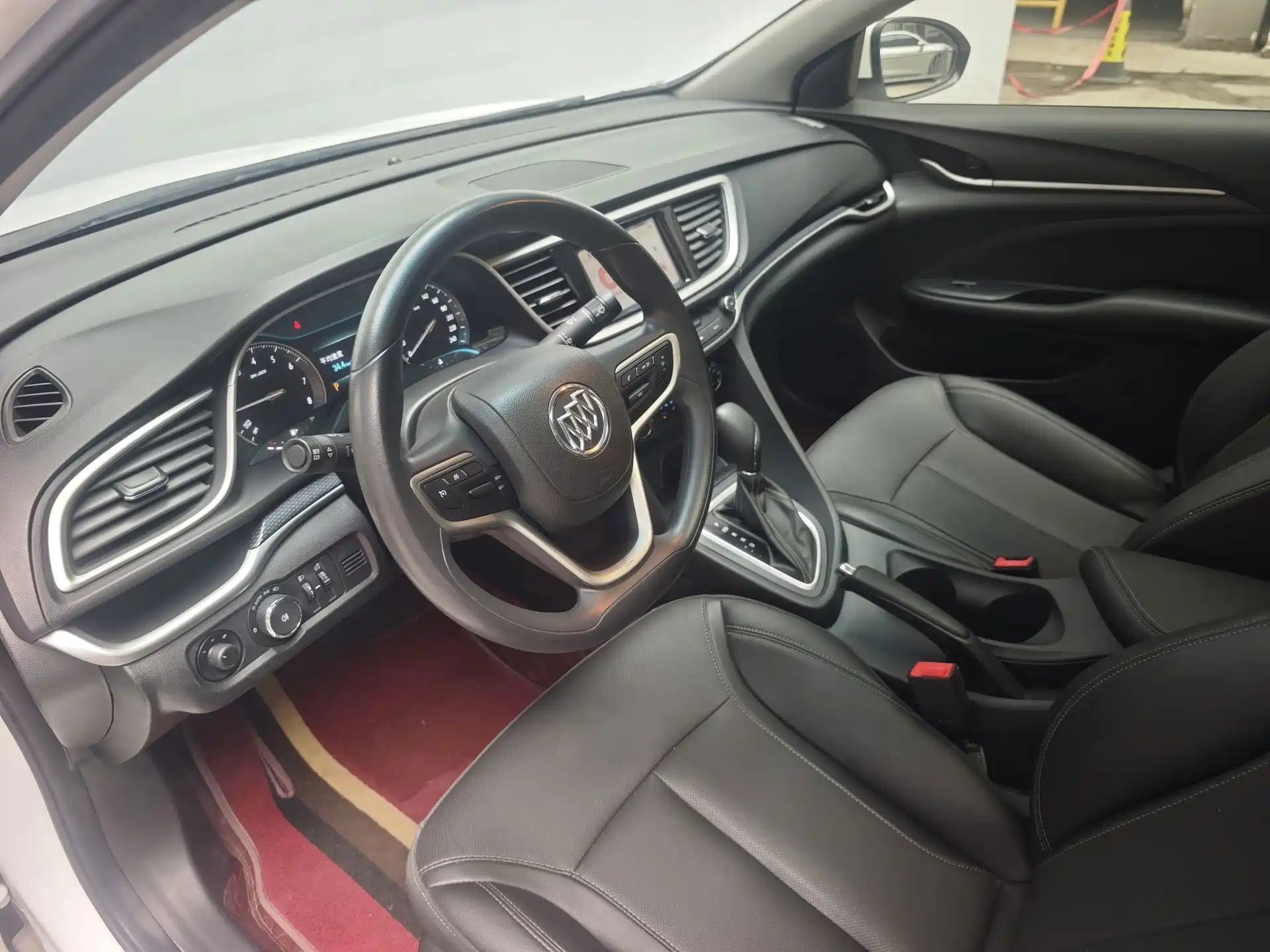 Фото 10 - Buick Excelle