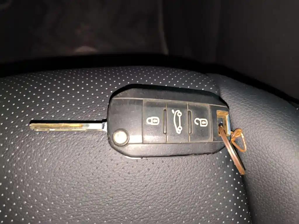 Photo 9 - Peugeot 408