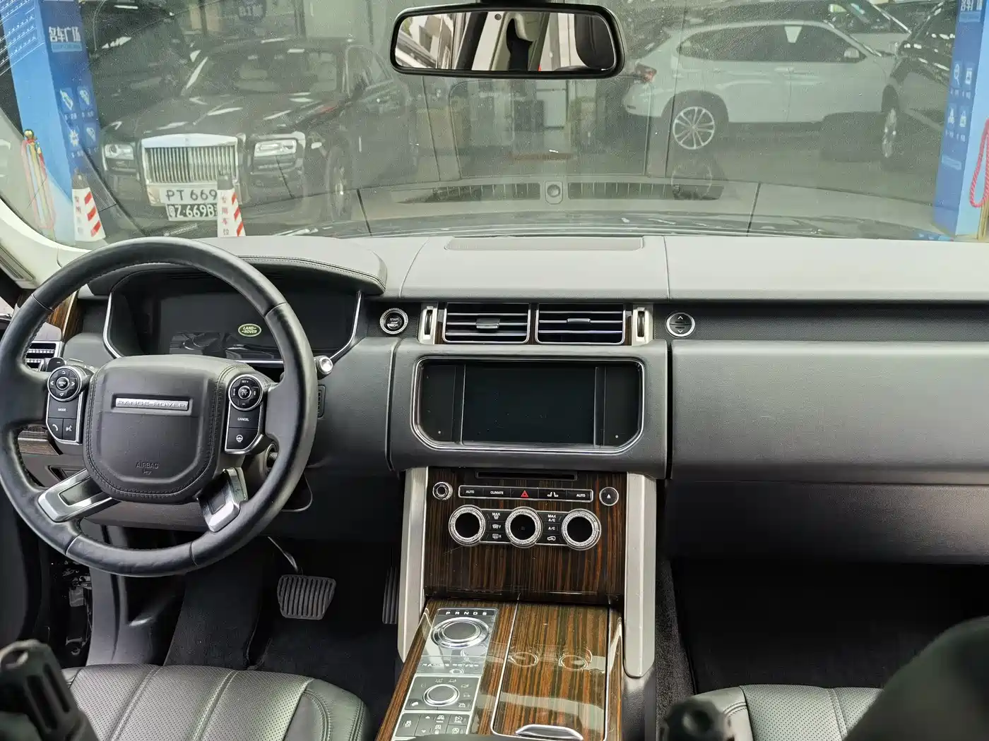 Land Rover Range Rover 2014 3.0 SC V6 Vogue фото 13