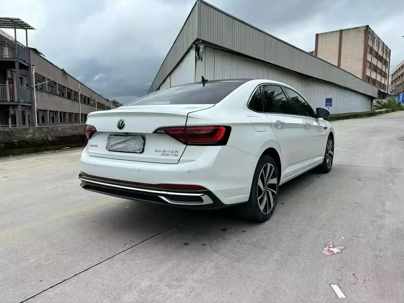 Фото 9 - Volkswagen Sagitar