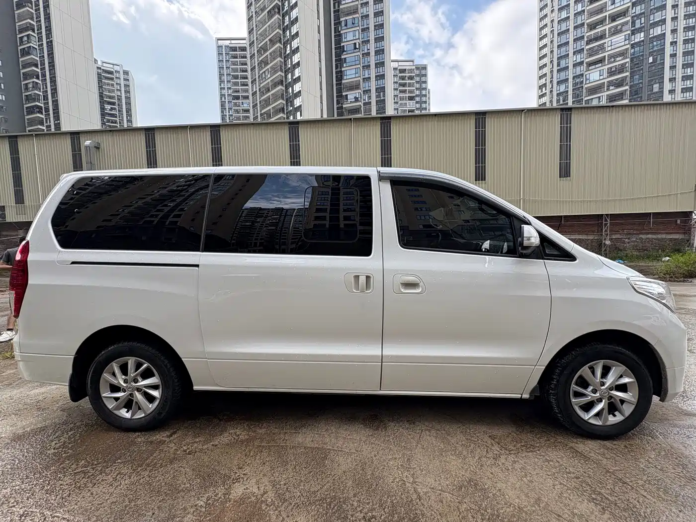 Фото 16 - Dongfeng Fengxing Lingzhi PLUS