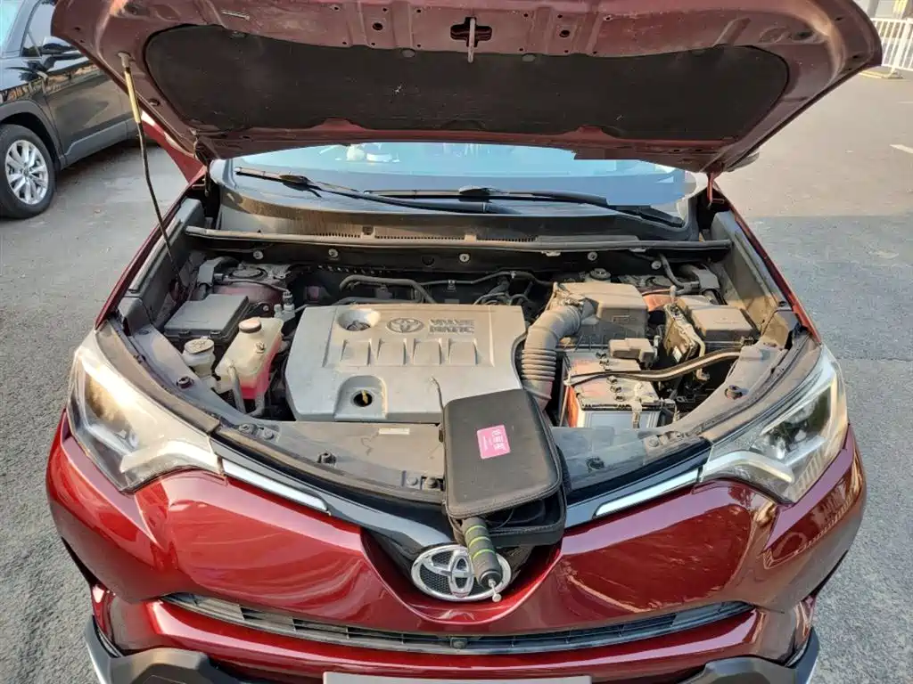Toyota RAV4 Rongfang 2016 2.0L CVT 2WD Trend (China V) фото 11