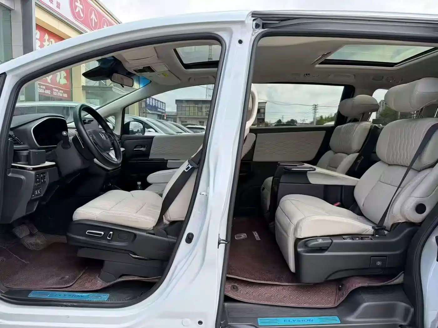 Honda Elysion 2024 2024 2.0L e:HEV Luxury Edition