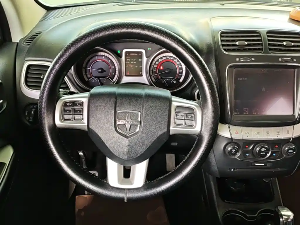 Dodge Journey 2014 2013 Model 2.4L 2WD Premium Edition
