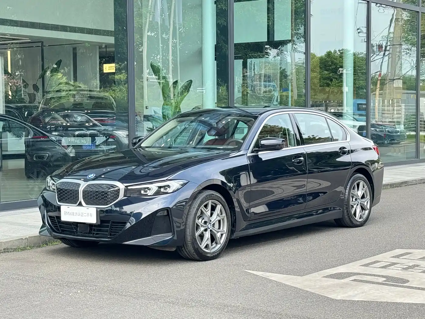 BMW i3 2025 eDrive 35 L