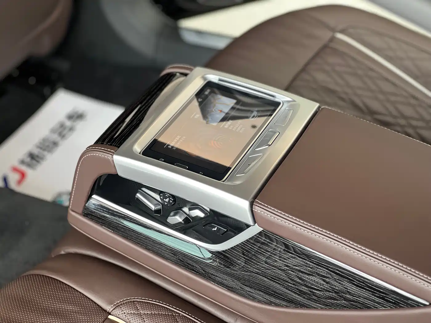 BMW 7 Series 2021 Model 740Li Leading M Sport Package фото 11