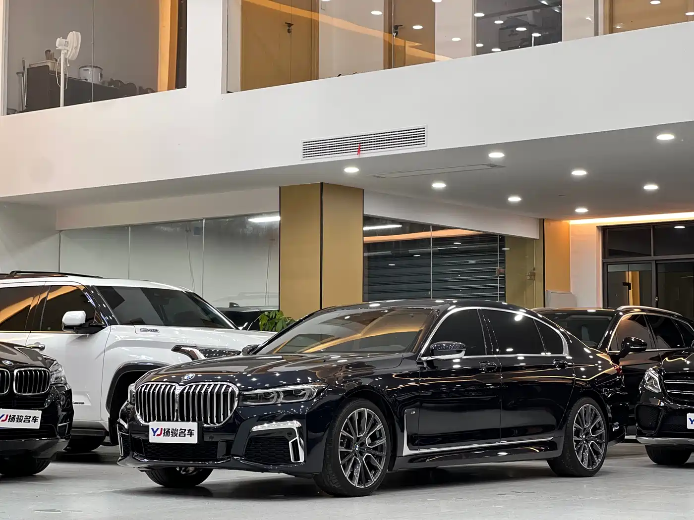 BMW 7 Series 2021 Model 740Li Leading M Sport Package