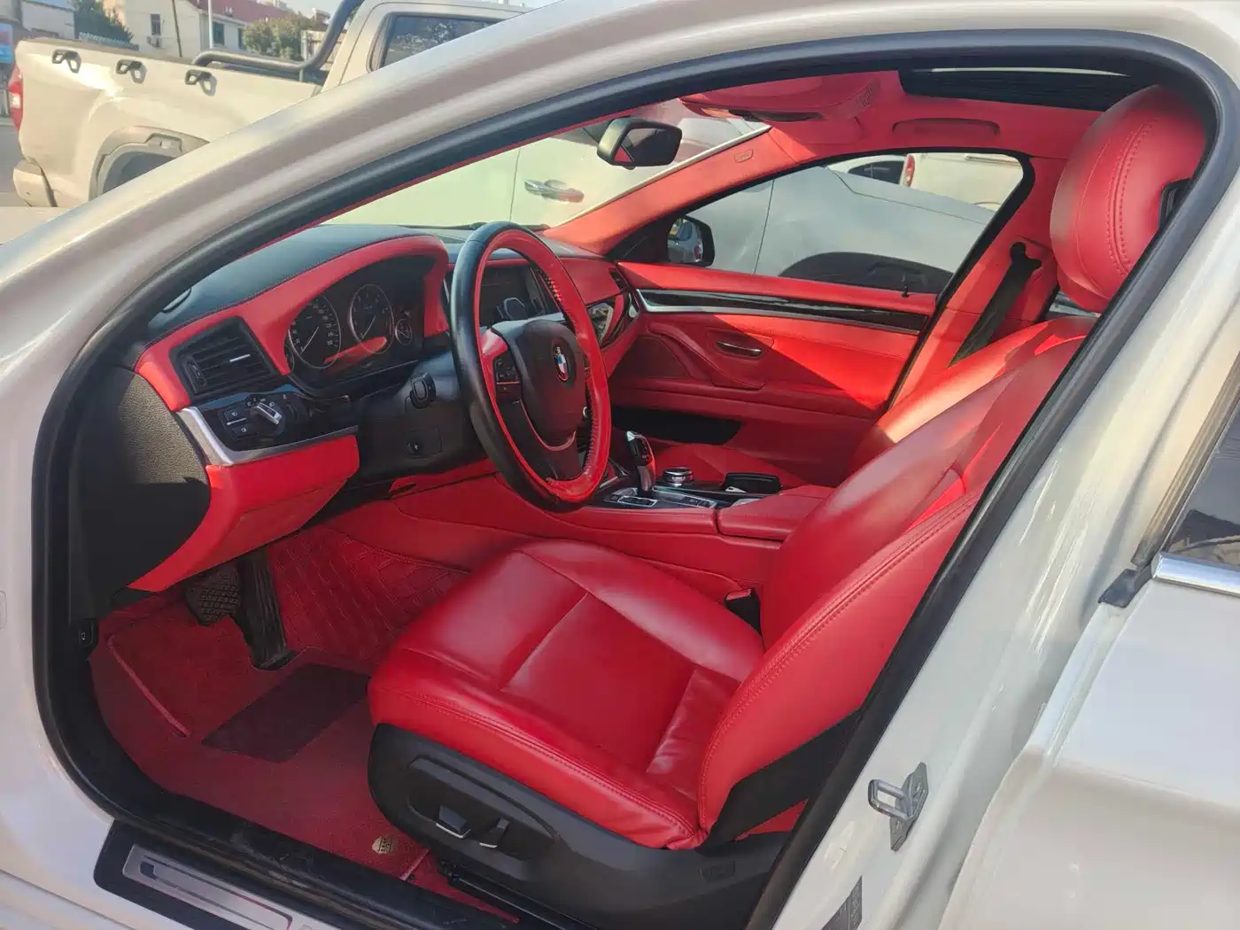 BMW 5 Series 2013 525Li Luxury фото 7