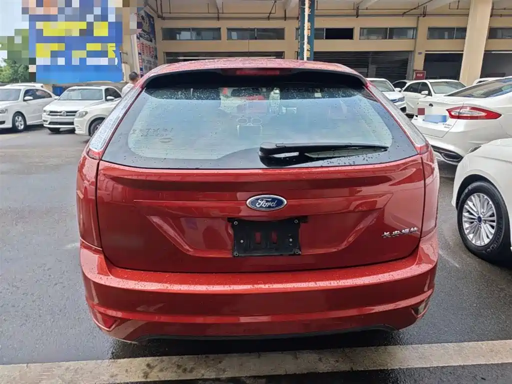 Фото 6 - Ford Focus