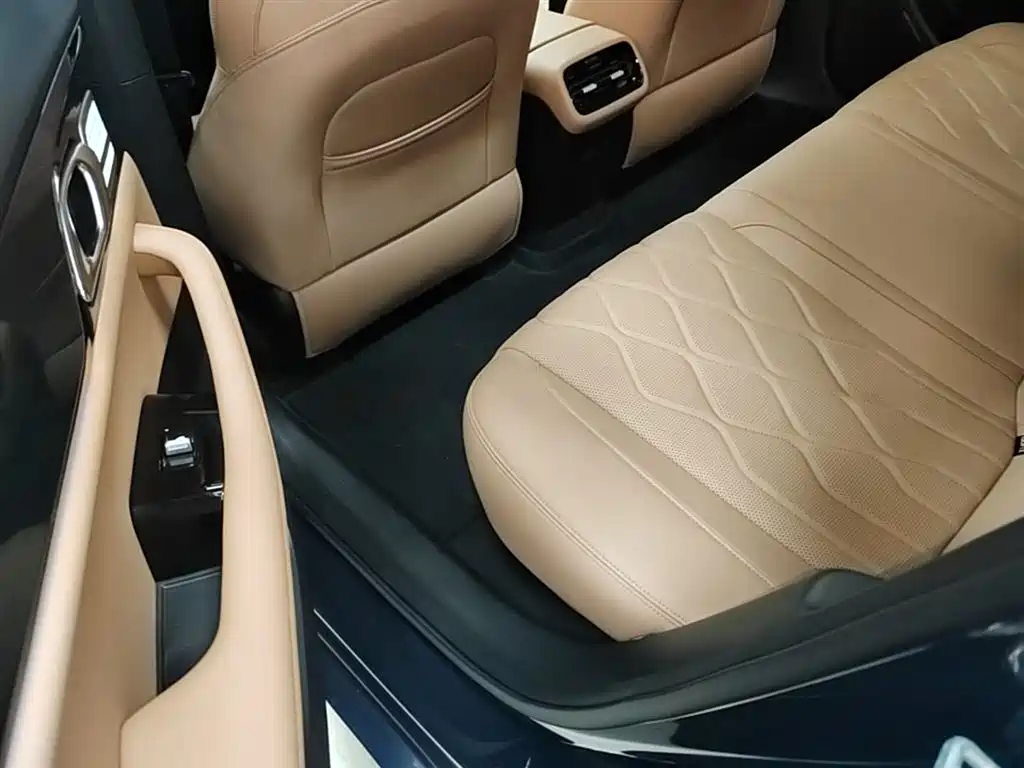 Geely Galaxy Galaxy A7 2025 EM-i фото 17