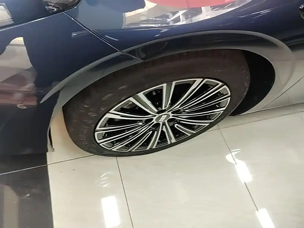 Geely Galaxy Galaxy A7 2025 EM-i фото 23