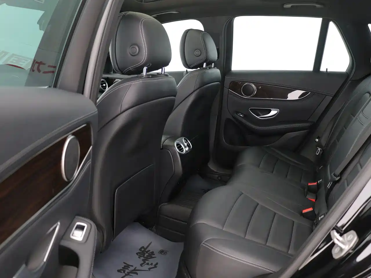 Mercedes-Benz GLC 2018 GLC 260 4MATIC Dynamic фото 10