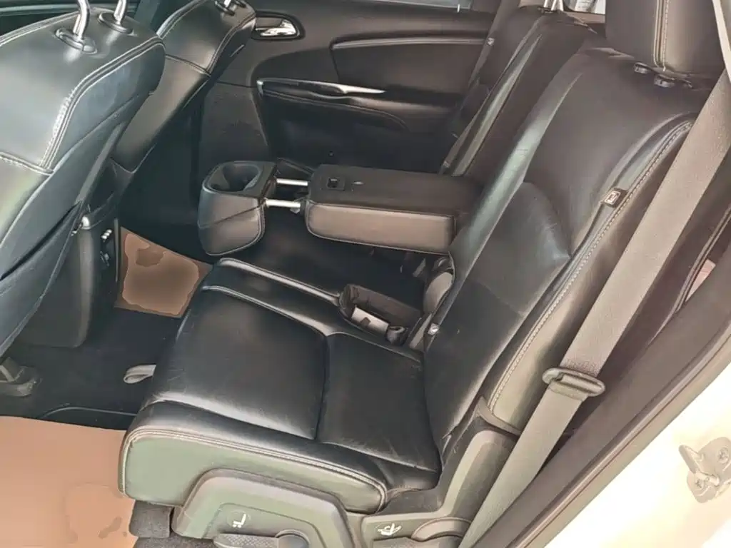Dodge Journey 2014 2013 Model 2.4L 2WD Premium Edition