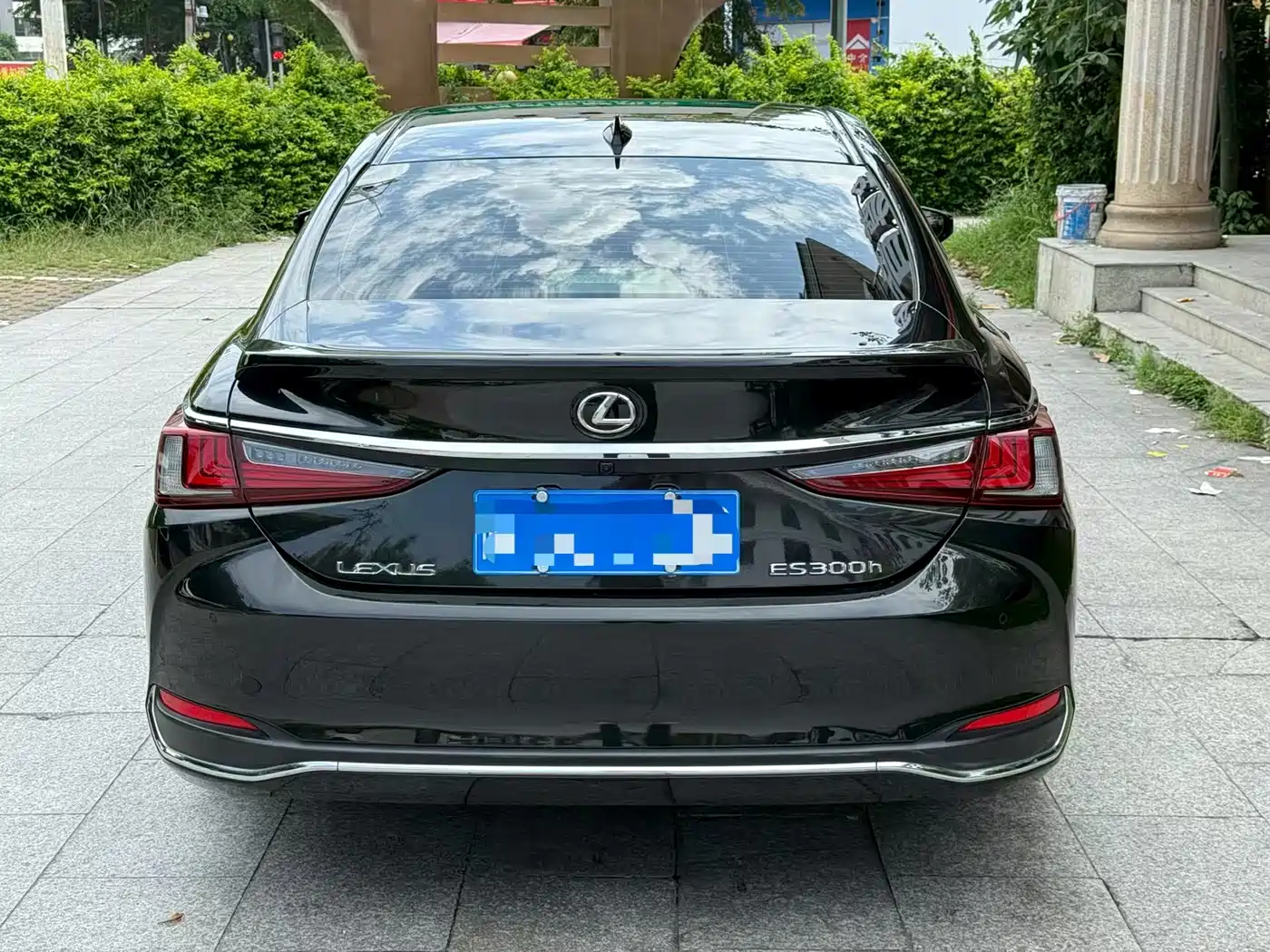 Lexus ES 2022 300h Excellence Edition фото 8
