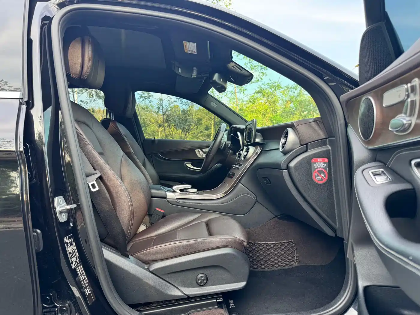 Mercedes-Benz GLC 2018 GLC 300 4MATIC Dynamic фото 9