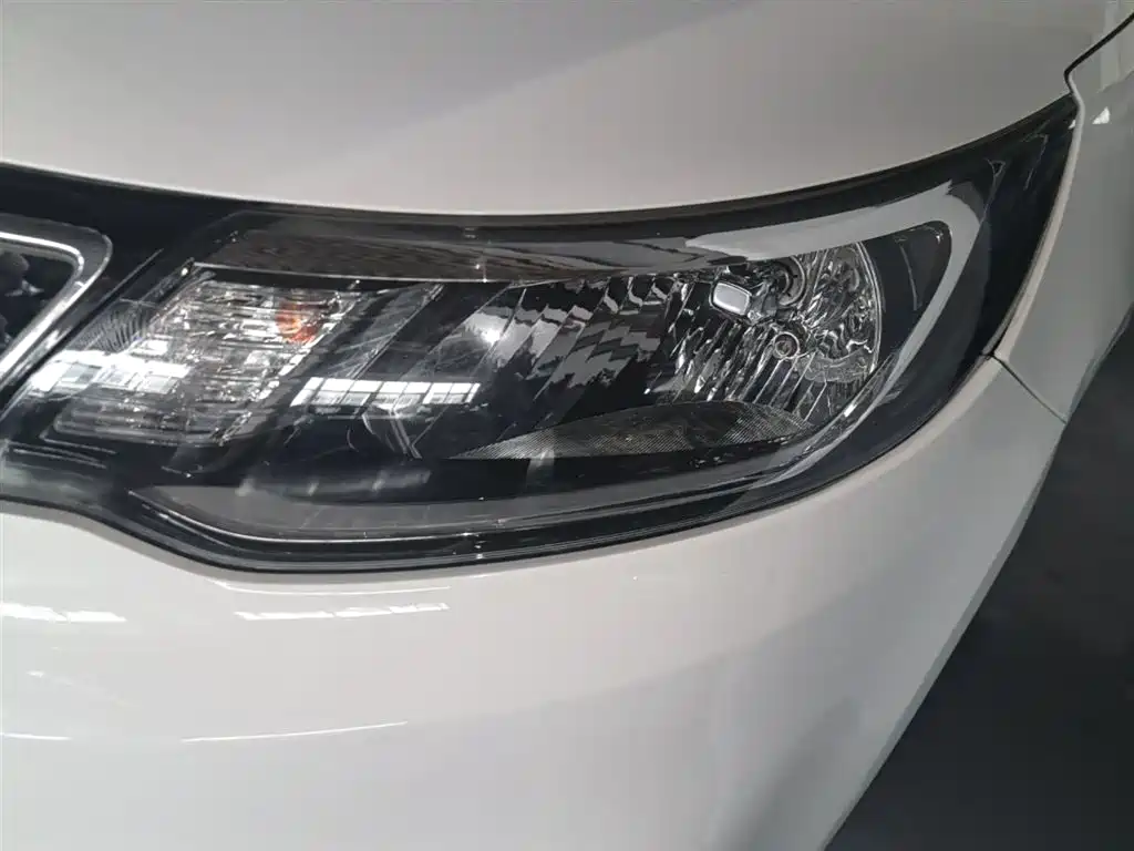 Kia K2 2015 Sedan 1.4L MT GLS фото 24