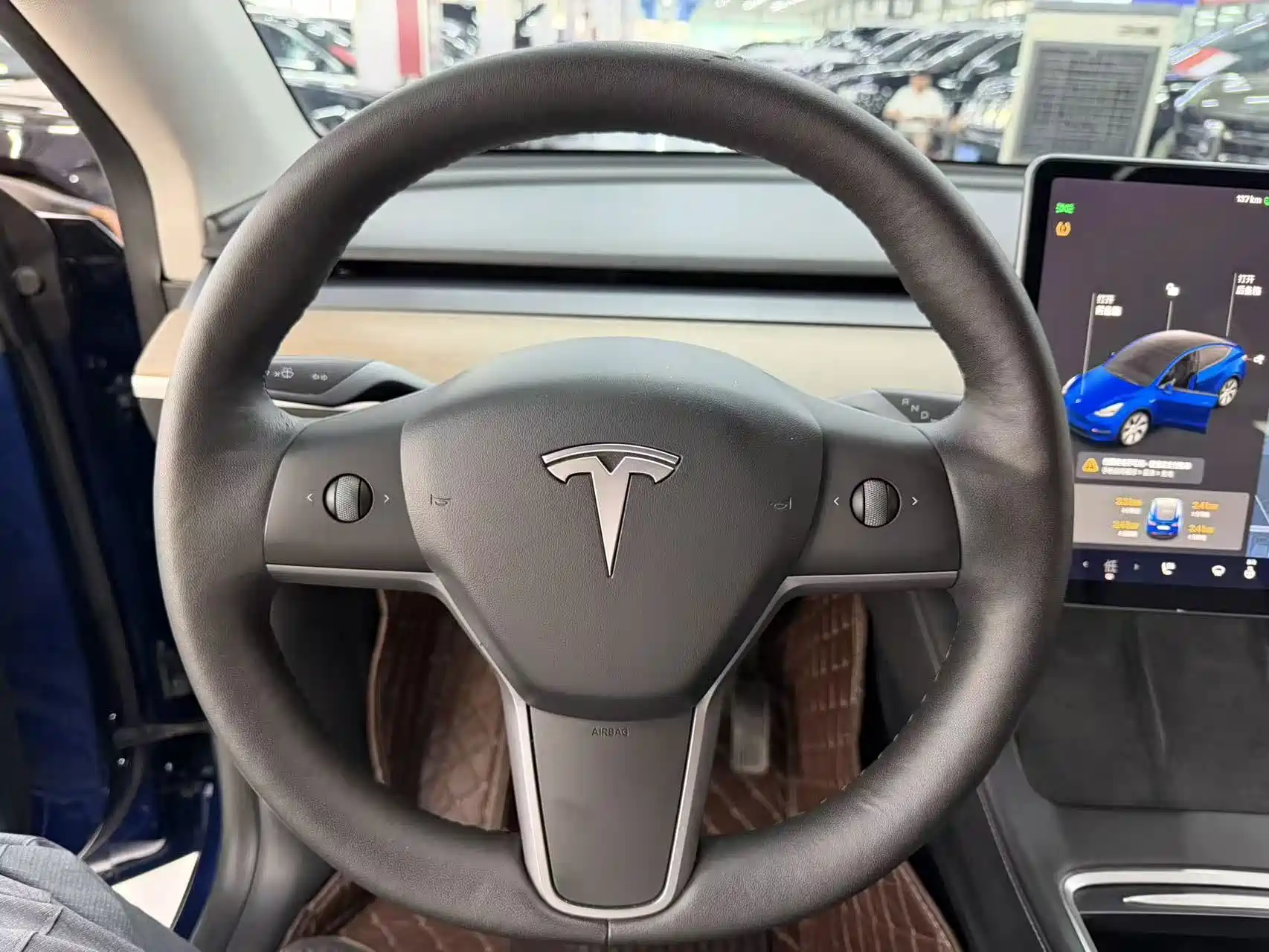 Фото 11 - Tesla Model Y