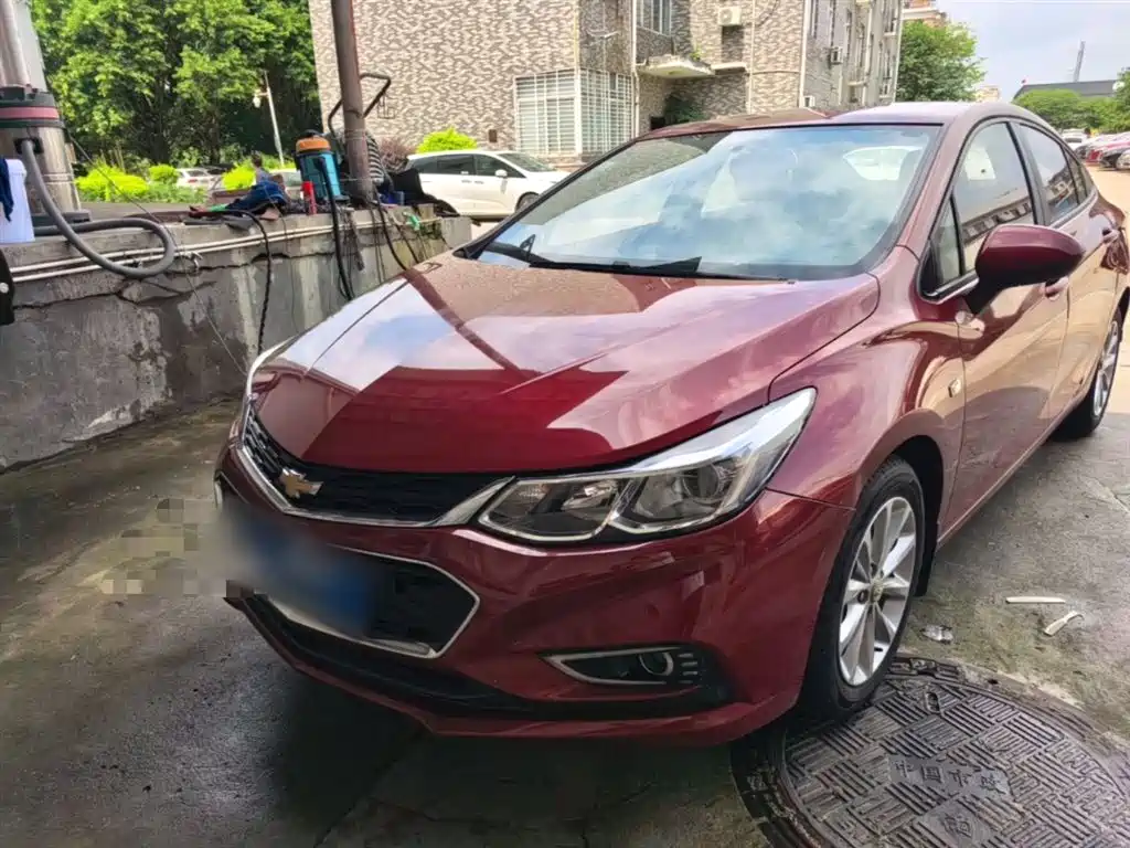 Chevrolet Cruze 2018 320 Automatic Pioneer Sunroof Edition фото 2