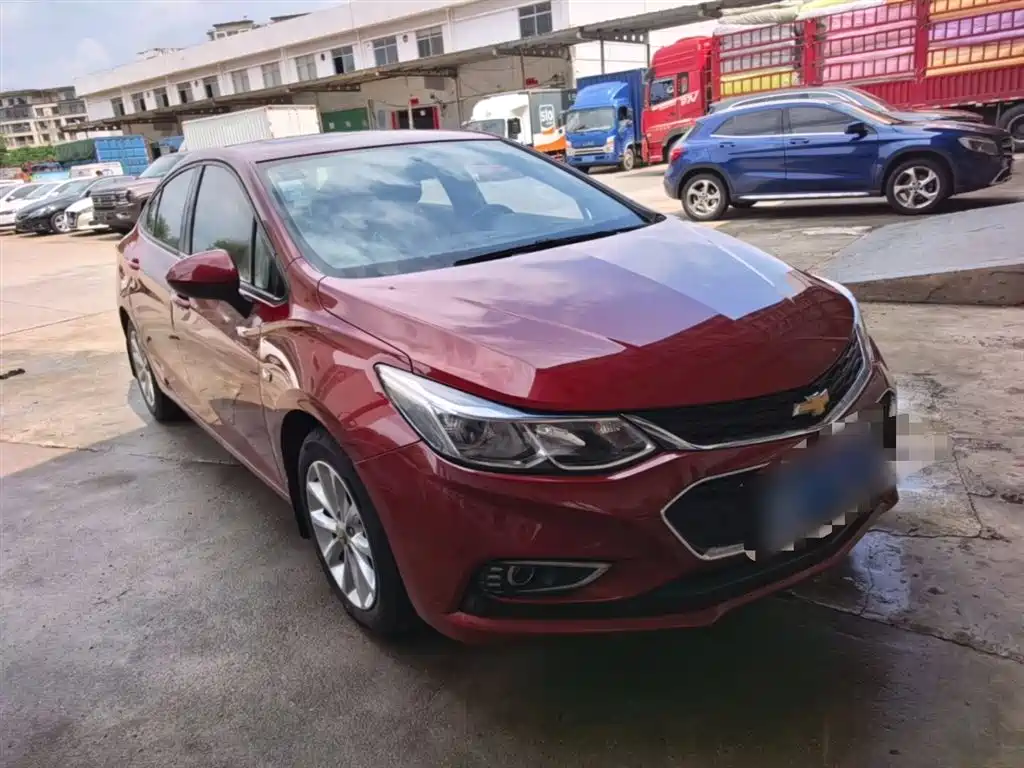 Chevrolet Cruze 2018 320 Automatic Pioneer Sunroof Edition фото 4