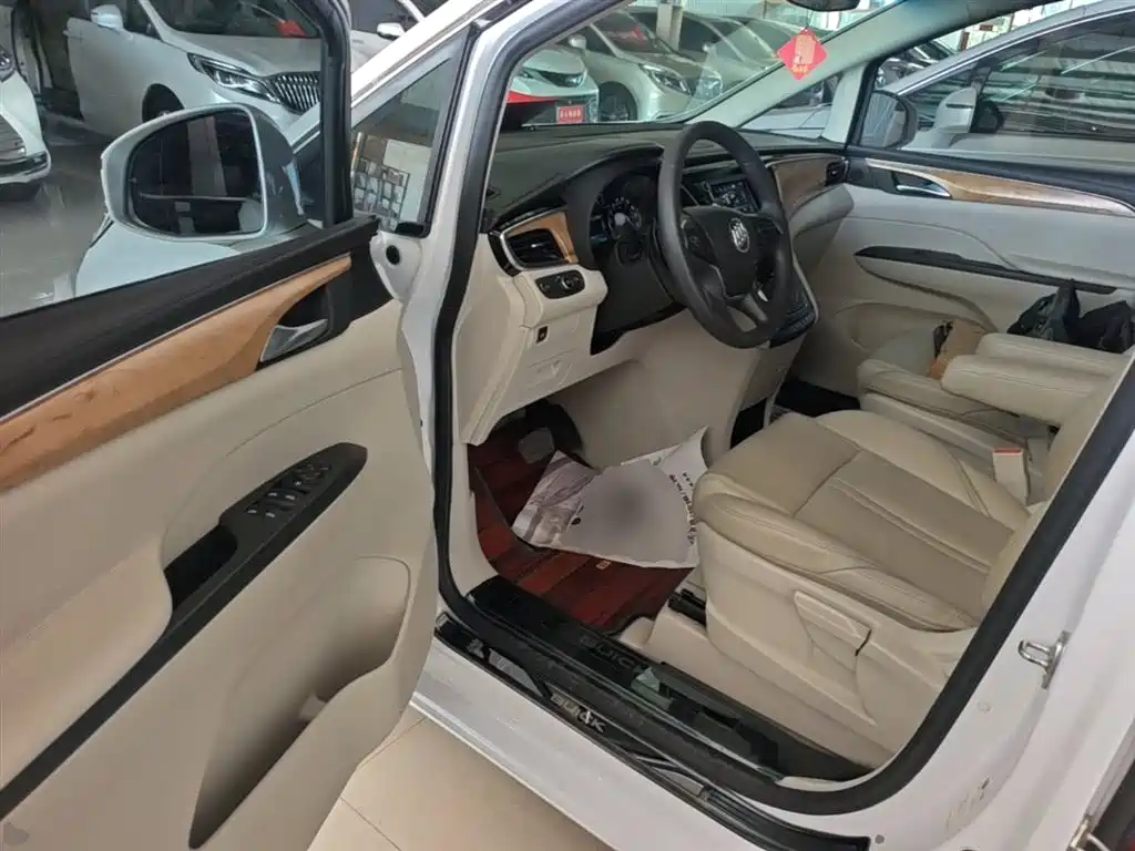 Buick GL8 2017 ES 28T Comfort Type China V фото 16